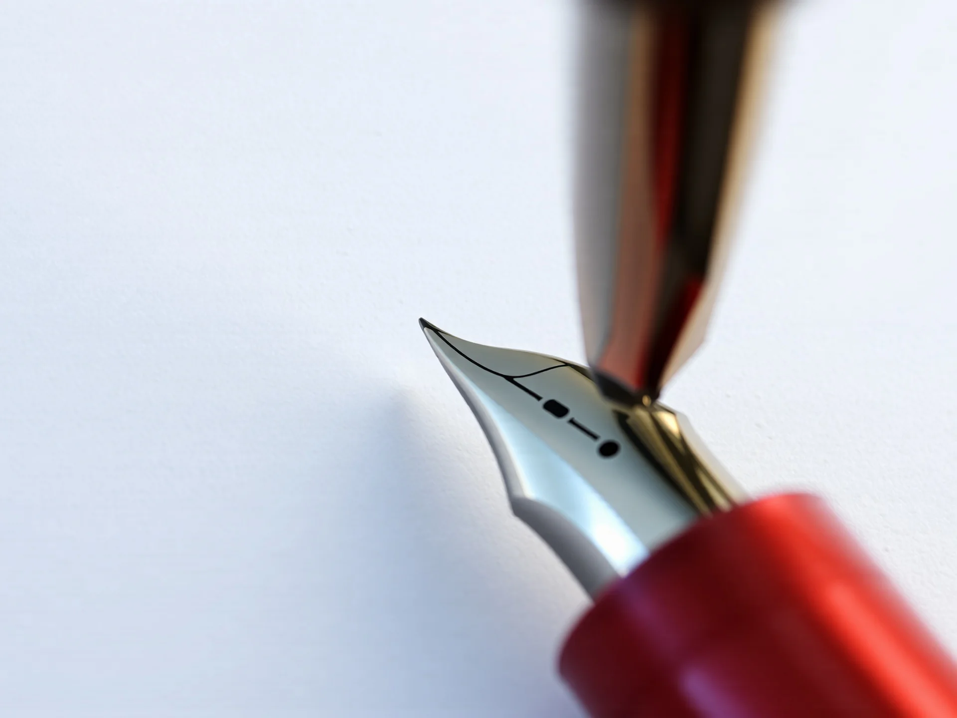 Fountain Pen Nib Tuning: Safe DIY Smoothing Guide - Blog